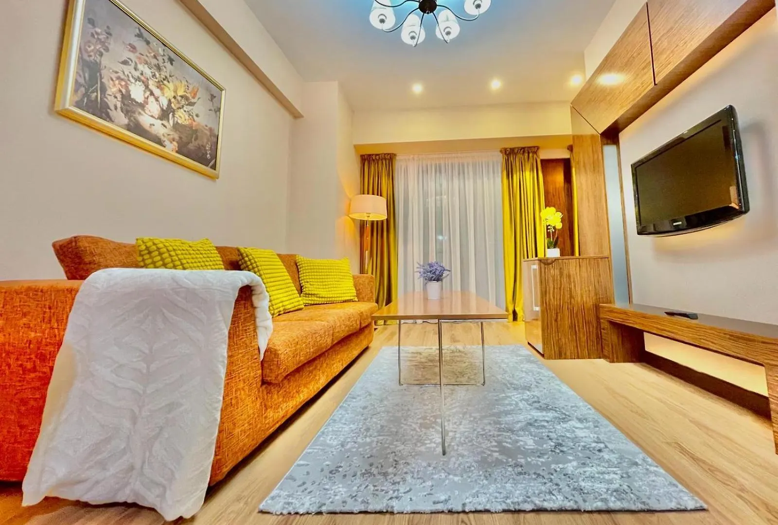 Royal Studio Apartment With A Perfect View - Yamaluxe Bucharest 0*,